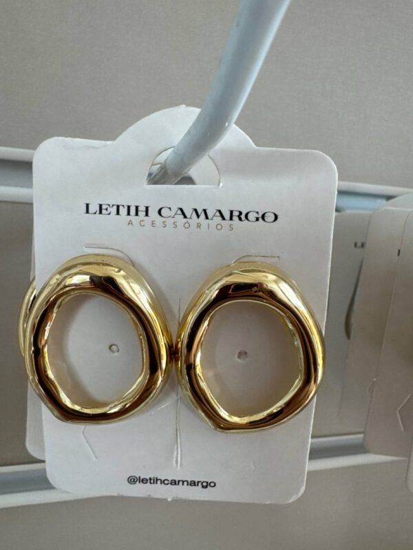 Brinco Tâmara Dourado