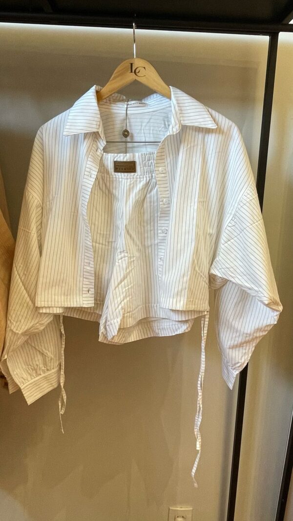 Conjunto Camisa Croped e Shorts Off White PW - M
