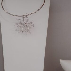 Colar Aro Flor Verano